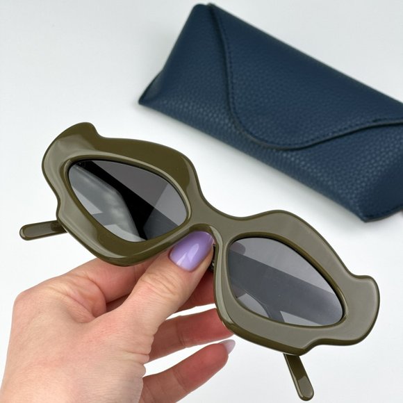 Loewe Other - Loewe LW40109U 96A BRAND NEW Sunglasses Khaky Smoke Geometric Unisex
